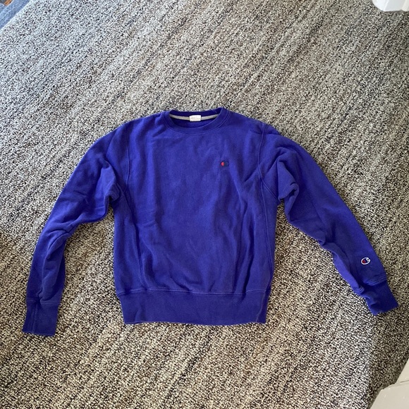 Purple champion sweatshirt - Picture 1 of 2